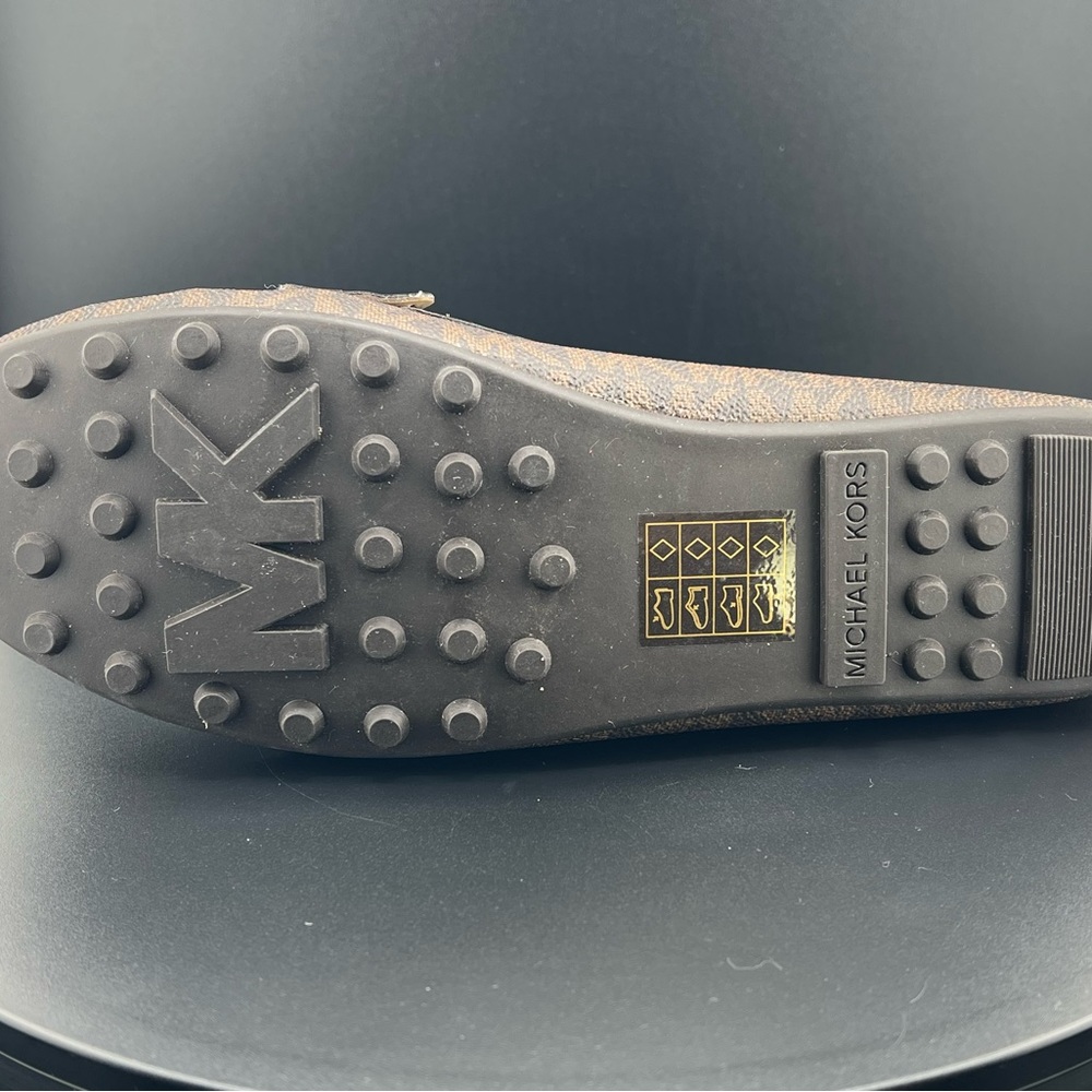 Michael Kors Everett Loafers - Women - Picture 16 of 16